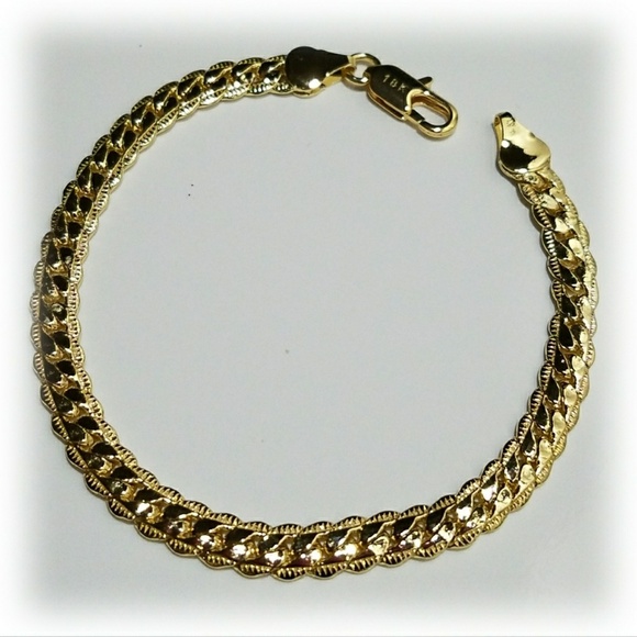 Gold bracelet 18k plated Bracelet NWT - Picture 1 of 4